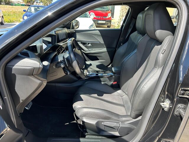 PEUGEOT 2008 GT 1.2 E-THP AUTO SPANISH LHD IN SPAIN 68000 MILES SUPERB 2020